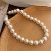Collar de perlas barrocas elegante retro francés para mujer, elegante cadena de clavícula combinable, ligero, de lujo, de alta gama, al por mayor