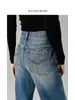 Jeans Feminino de Cintura Alta Estilo Vintage, Caimento Solto, Boca Larga Flare, Comprimento Longo, Lavado, Outono/Inverno 2025, Relaxado