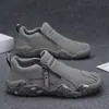 Sapatos masculinos 2026 novo outono respiráveis casuais para trabalho em canteiros de obras, trilhas ao ar livre, roupas de trabalho, botas Martin da moda