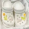 Accesorios Decorativos para Zuecos, Hebillas de Zapato con Acabado de Alta Gama, Mariposa Transparente, Perla, Flor DIY Charms 3D Desmontables para Zapatos