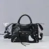 Bolsas para Mulheres Nova Bolsa de Mão Hot Girl Grande Capacidade Versátil Casual Ombro Transversal