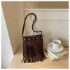 Bolsa de camurça com franjas estilo boho vintage no atacado para mulheres, nova bolsa transversal tipo balde versátil 2026