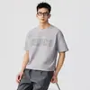 Camiseta de Manga Curta com Textura Fosca para Homem 2026 Verão Novo Estilo Design de Bordado com Letras Top Solto e Versátil