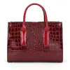 Bolsa de mão grande transfronteiriça para mulheres, bolsa de ombro transversal com padrão de crocodilo para o dia a dia, bolsa tote versátil de alta qualidade para mulheres