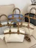 Bolsa de Mão Vintage Plissada Texturizada Nova da Moda Primavera 2026 Bolsa Tote Feminina Bolsa Transversal Versátil