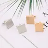 Gemelos populares de AliExpress con patrón cuadrado tallado, gemelos personalizados para camisa de traje de hombre