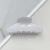 Novo Prendedor de Garra Listrado Colorido Fashionable High-End Presilha Yuanbao para Cabelo Grampo de Tubarão para Coque na Parte de Trás da Cabeça Acessórios de Cabelo para Mulheres