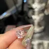 Pendientes de Acero de Titanio con Diamante Corte Milenio de 8mm, Destello Explosivo, Lavables, Sin Molestias al Dormir, Moda con Temperamento, Más Fáciles de Combinar con Clavos de Hélice Auricular