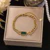 Nuevo Pulsera de Acero de Titanio que No se Desvanece, Moderna y Versátil, Popular en Transmisiones en Vivo, Joyería Exquisita de Alta Gama para Mujer en Oro de 18 Quilates