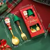 Papai Noel transfronteiriço conjunto de talheres domésticos de aço inoxidável 410 colher e garfo de sobremesa para feriado europeu e americano pequeno presente atacado