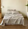 Cobre-leito Floral Pequeno em Algodão e Linho Estilo Francês Conjunto de Três Peças, Colcha de Verão com Renda Estilo Coreano, Lençol de Cama 100% Algodão Antiderrapante Espessado