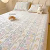 Juego de cama de terciopelo de leche grueso de invierno con estampado, pieza única, cálido forro polar de coral, colcha de cobertura total, protector de colchón, juego de tres piezas