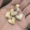Carcasa acrílica tipo guijarro pequeño irregular con forma natural, cuentas para cadena de teléfono móvil hecha a mano DIY, accesorios para collar, venta al por mayor