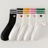 Nuevos Calcetines Sin Hueso Otoño e Invierno Estilo Coreano Rayados Tres Barras Medias para Mujer Estilo Universitario Combinación de Colores Calcetines Deportivos Venta al por Mayor