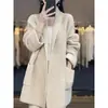 Cardigã feminino casual de malha grossa estilo coreano para o outono de 2026, casaco feminino elegante de comprimento médio com caimento solto