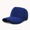 Cinco piezas de gorra de béisbol de malla perforada con láser para hombre y mujer, color sólido, en stock, venta al por mayor, visera solar, gorra de béisbol, gorra
