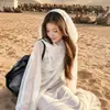 Chal de estilo étnico para mujer, una ligera cobertura protectora del sol de verano, perfecta para viajes y sesiones de fotos en el desierto del noroeste, Xinjiang y Dunhuang