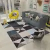 Suministrado directamente por el fabricante, alfombra impresa geométrica simple para sala de estar y dormitorio, felpudo para pasillo con diseño nórdico