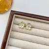 Brincos de Flor de Cerejeira Doces de Novo Estilo para Verão Femininos Estilo Coreano Design de Nicho Moda Brincos de Flor com Gotejamento de Óleo Brincos