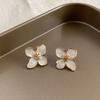 Aretes Colgantes Retro Franceses Blanco Lechoso, Aretes de Lujo Accesible de Alta Gama Estilo Coreano, Aretes Personalizados Modernos Elegantes y Versátiles