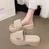 Pantuflas Negras de Suela Gruesa para Mujer, Para Uso Exterior en Verano, Zapatos que Aumentan la Altura, Sandalias Casuales de Venta Caliente 2025 para Vacaciones en la Playa para Mujer