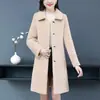 Abrigo de invierno para madre de mediana edad, chaqueta de lana de cordero, forrada de polar, engrosada, de longitud media, elegante abrigo de otoño para mujeres de mediana edad y mayores