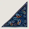 Chal de terciopelo para habitaciones con aire acondicionado, pañuelo triangular de seda para mujer, tacto de alta gama, estilo fino de verano, protección solar premium para el verano
