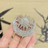 Nuevo Broche de Moda Versátil de Diamantes Completos Luna Girasol Anti-Exposición Sol y Luna Brillo Broche de Alta Gama