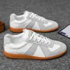 Sapatos Masculinos Clássicos Retrô Sapatos de Treino Moral Sapatos Esportivos e de Lazer Masculinos de Verão Sapatos Brancos Pequenos Sapatos de Treino Planos Sapatos Forrest Gump