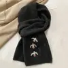 Bufanda Bordada de Paloma Blanca Pequeña con Contenido de Lana para Mujer en Otoño e Invierno Estilo Coreano Cálida Casual Versátil Resistente al Frío Bufanda de Punto para Estudiante