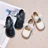 Sapatos de Couro para Meninas Sapatinhos Pretos com Laço Sapatos de Princesa Solado Macio Boca Rasa Estilosa Velcro Strass Sapatos Individuais Sapatos para Meninas Pequenas