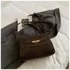 Bolsos de Gama Alta para Mujer 2025 Nuevo de Moda Nicho Bolso de Hombro para Viajar Bolso Tote Cruzado de Moda Retro