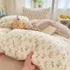 2026 Juego de Ropa de Cama para Dormitorio Nuevo de Tres Piezas Ropa de Cama de Verano para Dormitorio Estudiantil Funda Nórdica Sábana Bajera Sábana Bajera Ajustada para Cama Individual