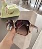 Lentes de Sol Anti-UV para Mujer con Armazones Cuadrados Grandes para Rostros Redondos, Lentes de Sol Adelgazantes, Protección Solar de Alta Gama, Lentes de Sol Modernos Personalizados