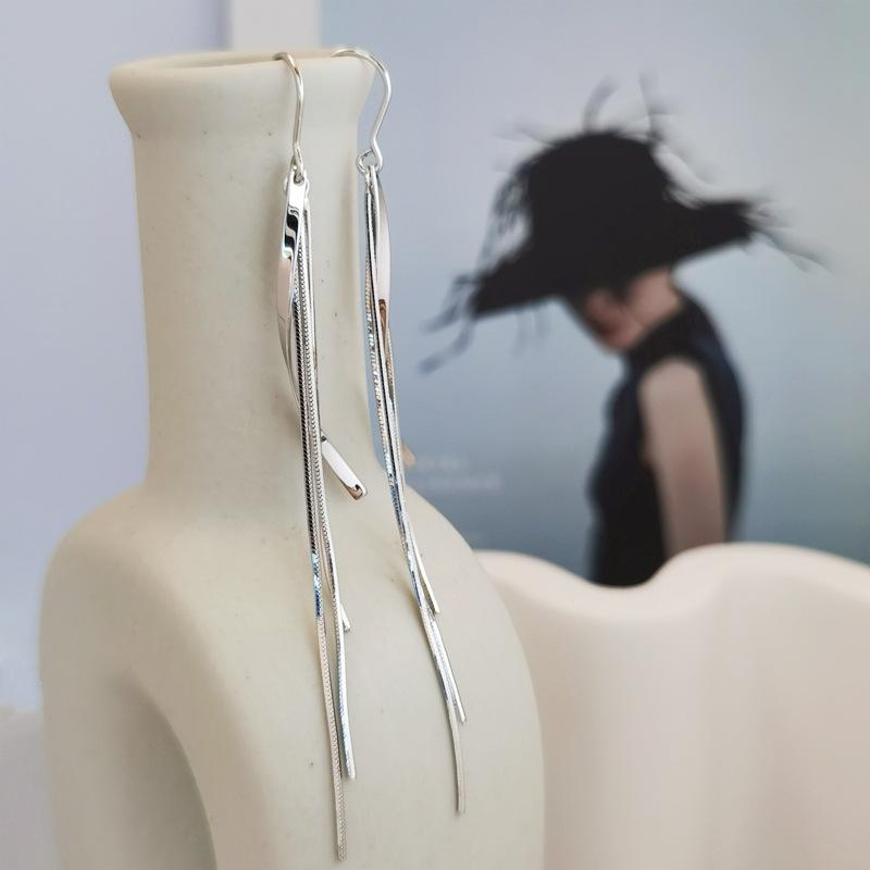 EH602422扭片流苏防丢耳线