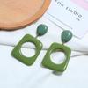 Aretes de Aro Geométricos Huecos de Resina de Moda Versátil de Estilo Europeo y Americano Transfronterizo para Mujer