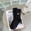 Calcetines nuevos Mumuwood para mujer, otoño e invierno, coloridos calcetines con bordados de amor para mujer.