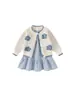 Youbao Roupas Infantis Primavera e Outono Conjunto Feminino Vestido Azul Solto com Suéter Cardigan Colorido Floral Conjunto de Duas Peças para Crianças