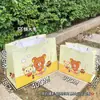 Bolsa de Regalo Rilakkuma, Exquisito Diseño de Dibujos Animados, Linda y Hermosa, Gran Capacidad para Compras, Empaque Portátil para Regalo de Cumpleaños