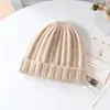 Nueva colección de otoño e invierno: Gorros 100% cachemira pura para niños, diseño unisex, color liso, tejido de ochos, estilo casual, con borde doblado para abrigar
