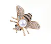 Broche de Abeja con Perla y Pedrería Pin para Cuello Escote en V Tamaño Pequeño Pin Vestido Cheongsam Traje Pin de Botón Accesorios para Mujer