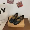 Fivela Primavera e Outono Solado Macio 2026 Bico Quadrado Sapatos de Salto Único Confortáveis de Calçar Tiras Mary Jane Retrô Tira Única Feminina Boca Rasa Novo Estilo