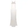 Vestido longo sem costas transfronteiriço com charmoso estilo lady, justo e valorizador, adequado para férias na praia. Qualidade de exportação