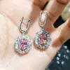 Estilo Deusa de Alto Padrão com um Toque de Sofisticação, Cor Rosa Flor de Cerejeira, Corte Nid d'Oiseau Diamante de Alto Carbono Zircônia Brilhante Anel Aberto Brincos Pingente
