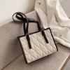 Bolso de hombro elegante versátil de gran capacidad para mujer 2021 nuevo de moda otoño e invierno, bolso tote portátil de moda Net red