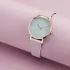 Shengke SK Relógio Feminino para Novos Estudantes Mostrador Pequeno Moderno Pequeno Fresco Moderno Simples Relógio de Pulso de Quartzo à Prova d'Água