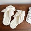 Chinelo de Laço de Seda Ins Verão Novo Doce Roupa Externa Sensação de Merda Sandálias de Sola Macia Versátil Chinelos para Mulheres