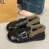 Otoño/Invierno 2026 Nuevos Zapatos Pequeños de Cuero con Felpa Zapatos Planos de Mocasín para Mujer Zapatos de Moda con Piel Zapatos Individuales para Mujer Birkenstock Tendencia