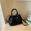 Bolso de Mano Tejido a Mano Estilizado y de Moda Coreano para Mujer 2026 Nuevo Bolso de Mano Tipo Cesta de Verduras Bolso Lindo de un Solo Hombro Cruzado