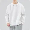 Camiseta Masculina de Manga Longa em Destaque, Estampa de Marca Tendência, Top Outono/Inverno, Moletom, Camiseta Interior Juvenil, Camada de Base